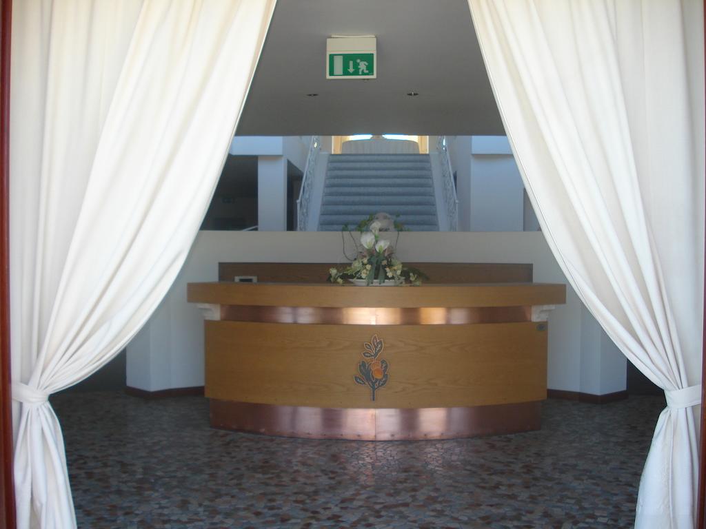 Hotel I Corbezzoli Порто Отиолу Екстериор снимка